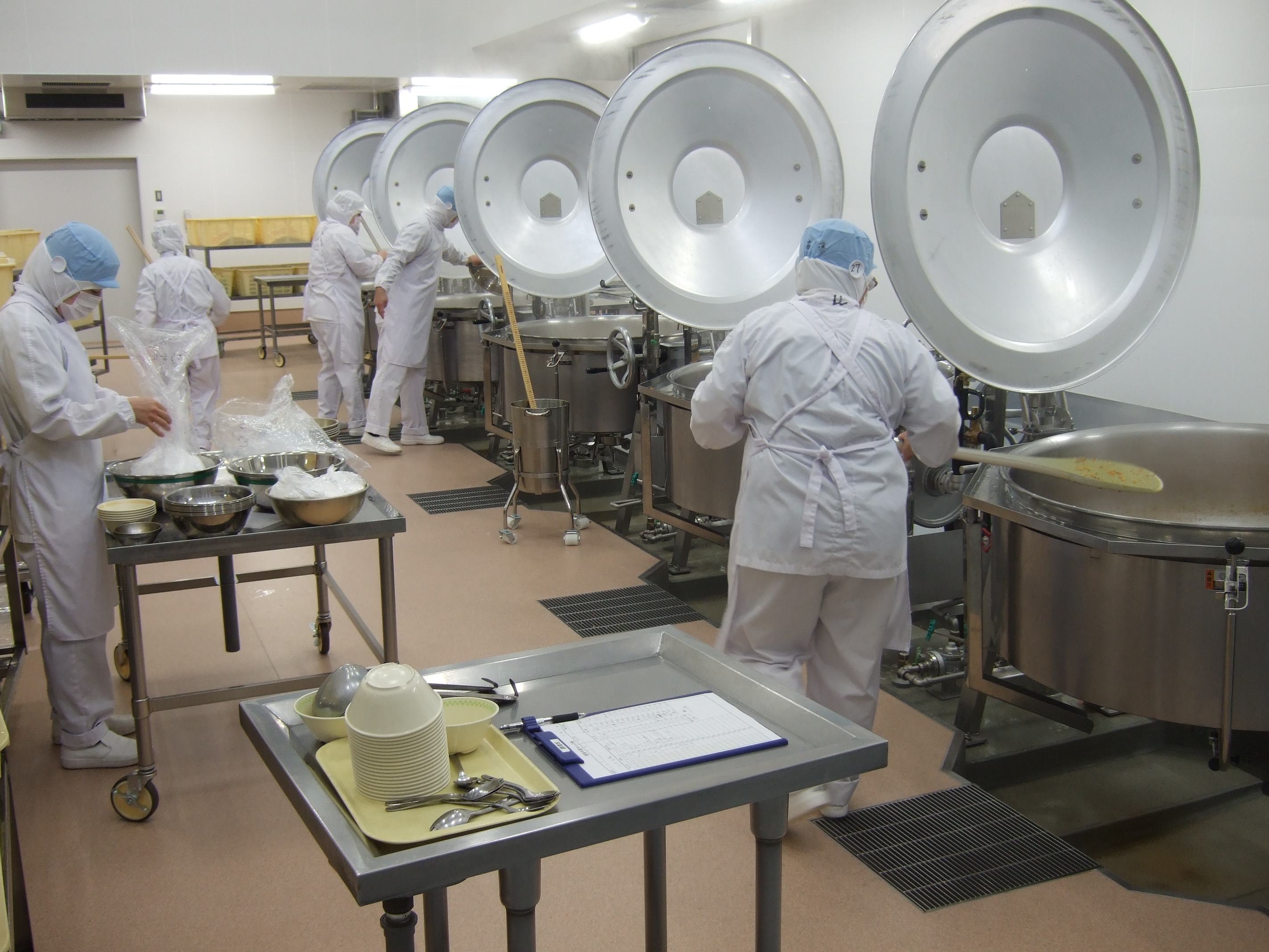 安心安全＆美味しい給食を、子供たちに届けます