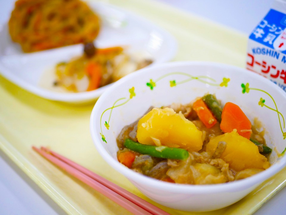 おいしい給食を一緒に作りましょう♪